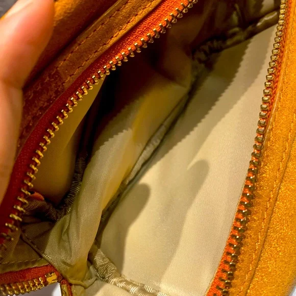 *SOLD OUT*Authentic Tory Burch Cosmetic Pouch NWOT - Picture 7 of 7